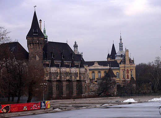 Будапешт, Замок Вайдахуняд (Vajdahunyad v&aacute;r)