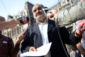 Цыганский активист обвиняет правительство