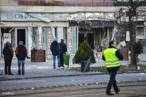 В Будапеште около здания банка произошел взыв