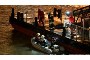 При крушении прогулочного катера в Будапеште погибли люди