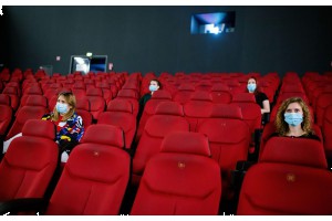 В 2020 году посещаемость кинотеатров упала на 72%