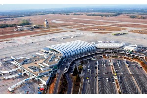 Матолчи выступает против покупки международного аэропорта Ференца Листа