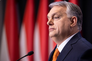 Премьер Венгрии заявил о провальных санкциях Запада против России