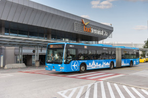 BKK тестирует оплату автобуса 100Е