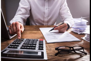 Венгрия возвращает налог на рекламу